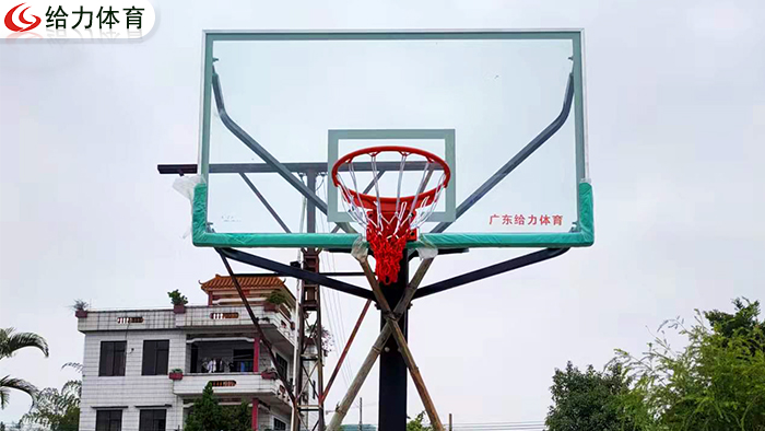 室外籃球架一個(gè)多少錢